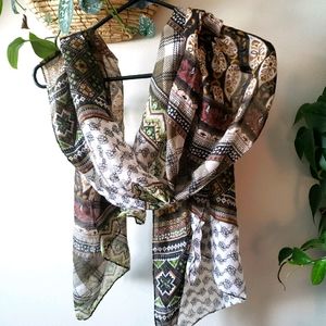 Patterned scarf